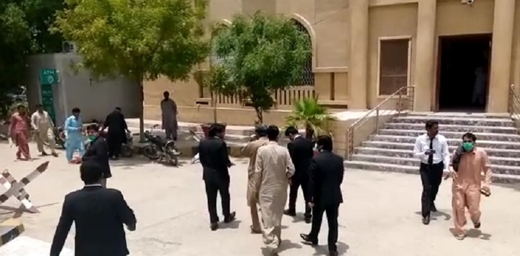 "پنشن نہ دی تو سندھ کابینہ کی تنخواہیں بند کرنے کا حکم دیا جائیگا”