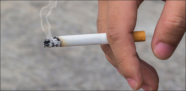 کرونا وائرس: تمباکو نوشی کرنے والے افراد خطرے میں