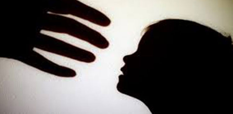 کراچی: ابراہیم حیدری سے اغوا ہونے والا ڈیڑھ سالہ بچہ 6گھنٹے  بعد بازیاب