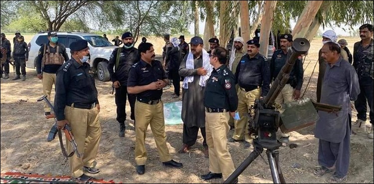 اندرون سندھ کچے میں گرینڈ آپریشن کا فیصلہ، پولیس نے بکتر بند اور جدید اسلحہ مانگ لیا