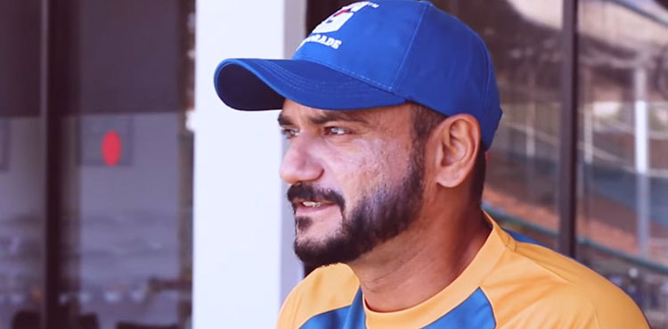 فاسٹ بولر تابش خان کو 18 سالہ جدوجہد کا صلہ مل گیا
