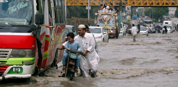 رواں سال بھی  معمول سے زیادہ مون سون بارشیں، محکمہ موسمیات نے کراچی والوں کو خبردار کردیا