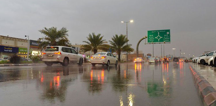 سعودی عرب : مکہ اور مدینہ سمیت کئی علاقوں میں  طوفانی بارشوں کا امکان
