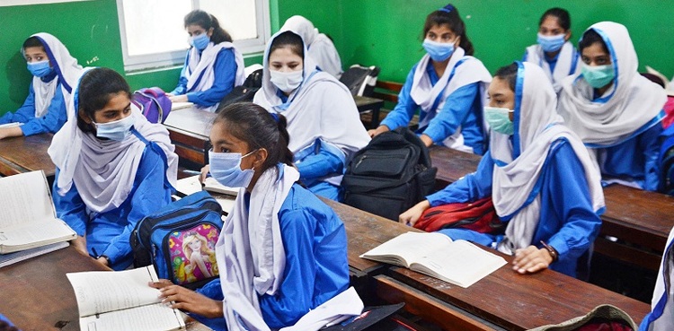 کرونا کیسز میں کمی، سندھ حکومت کا تعلیمی اداروں سے متعلق بڑا فیصلہ