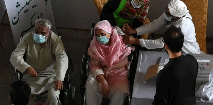 پنجاب بھر میں 677 کوروناویکسینیشن سینٹر قائم کردیئے گئے