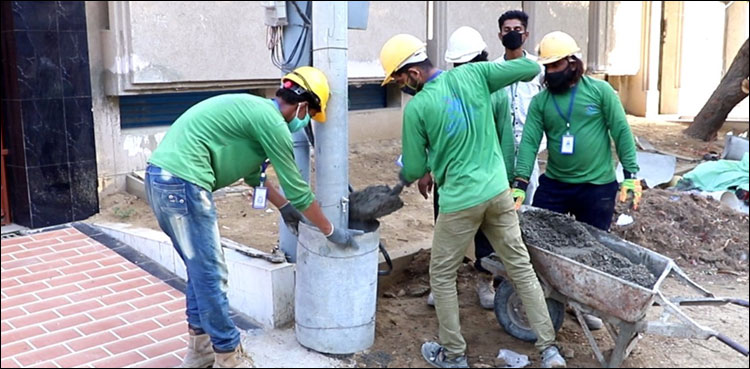 کراچی میں 10 ہزار نئے الیکٹرک پولز کی تنصیب