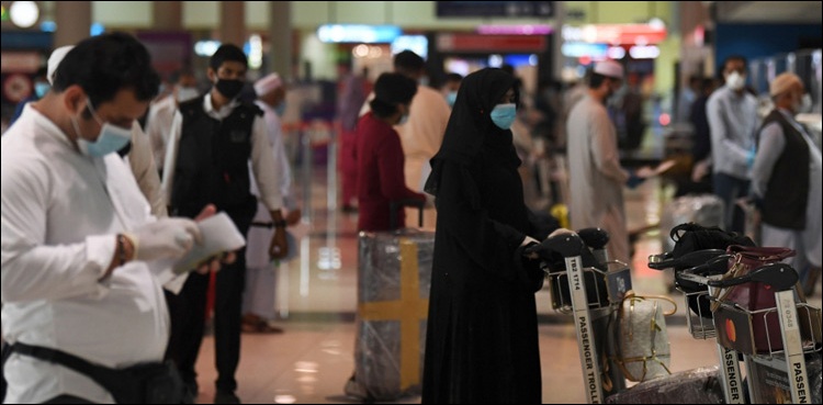 اوورسیز پاکستانیوں کی کورونا ویکسینیشن میں حائل رکاوٹ دور
