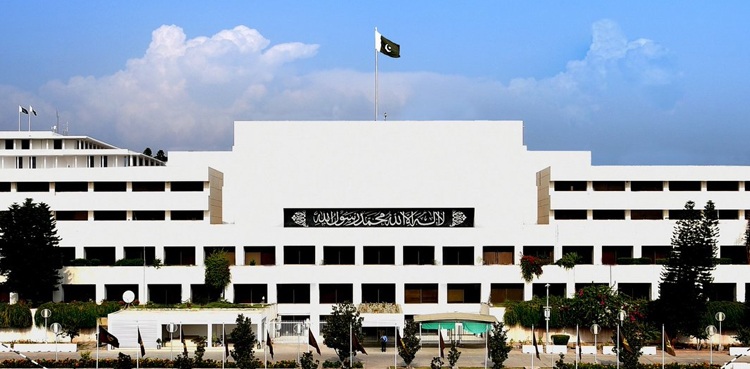 قومی اسمبلی کی 33 نشستوں پر ضمنی انتخاب کب ہوں گے؟ شیڈول کا اعلان