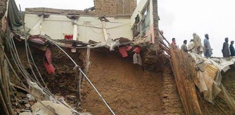 کوئٹہ: خستہ حال مکان کی چھت گرنے سے چار بچے جاں بحق