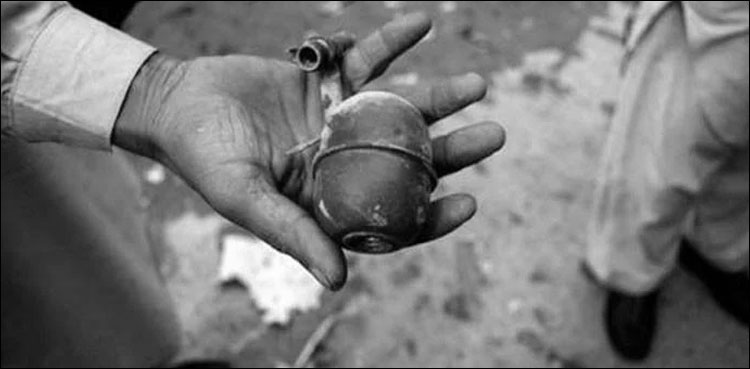 کراچی کے ہنستے بستے گھر میں موت کے سائے