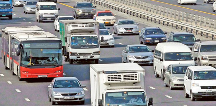 دبئی : پبلک ٹرانسپورٹ کیلئے کاروں سے متعلق نیا حکم جاری