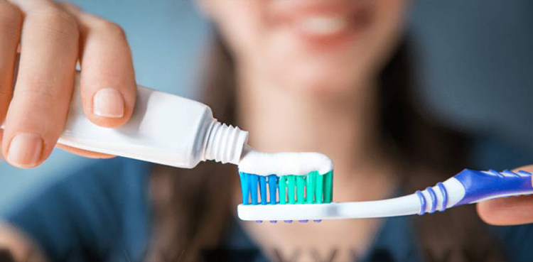 برش پر ٹوتھ پیسٹ کی مقدار کتنی ہونی چاہیے ؟ خطرناک انکشاف