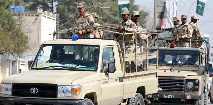 بلوچستان:  دہشت گروں کا ایف سی کی گاڑی پر حملہ،  ایک جوان شہید ، 3 دہشت گرد ہلاک