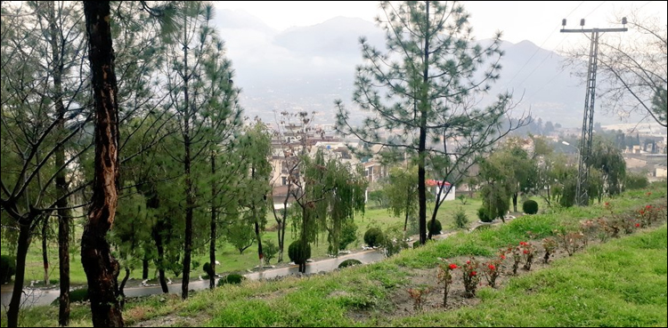 بارشوں کا نیا سلسلہ، اگلے ایک ہفتے کے لیے سیاحوں کو اہم ہدایت جاری