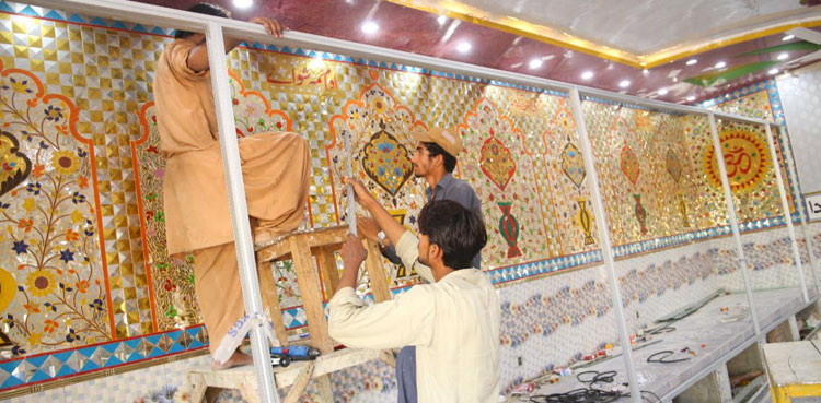 رحیم یار خان میں مشتعل افراد کے ہاتھوں توڑ پھوڑ سے متاثرہ مندر بحال