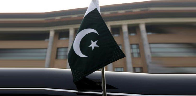 پاکستان کو ریڈ لسٹ میں رکھنے کا برطانوی فیصلہ مضحکہ خیز قرار
