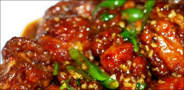 مزیدار ڈرائی چلی چکن بنانے کی آسان ترکیب