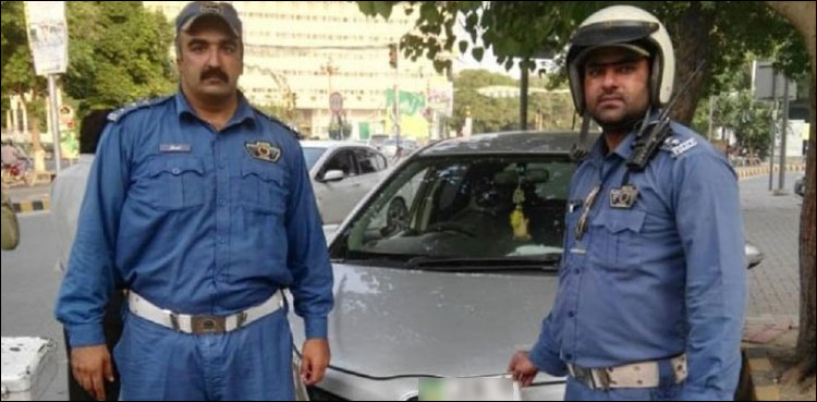 47 مرتبہ ٹریفک قوانین کی خلاف ورزی کرنے والی گاڑی ضبط