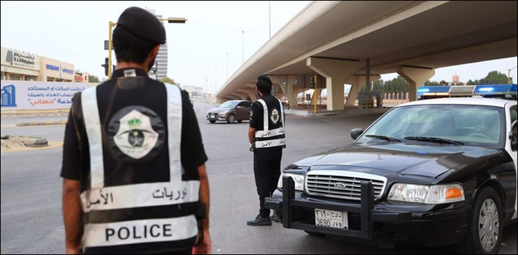 سعودی عرب : حج کے نام پر دھوکہ دینے والا غیرملکی پکڑا گیا، ویڈیو وائرل