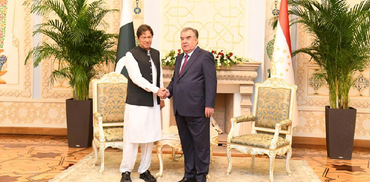 وزیراعظم ‌‌‌عمران خان  طالبان اورتاجک باشندوں  کو قریب لانے کیلئے سرگرم