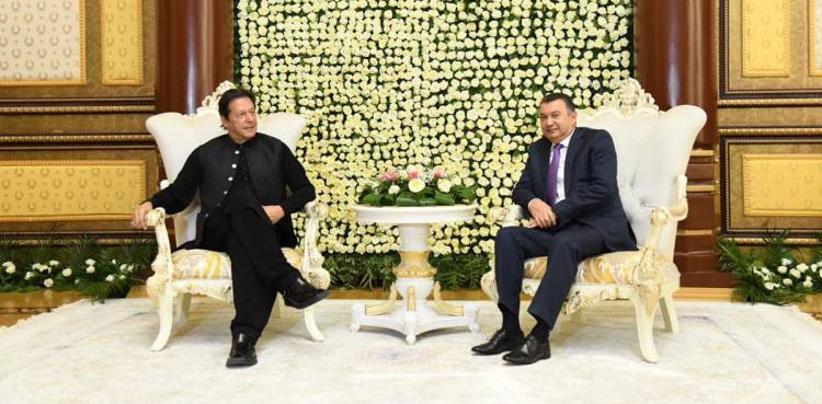 وزیراعظم عمران خان کی تاجک ہم منصب سے  ملاقات