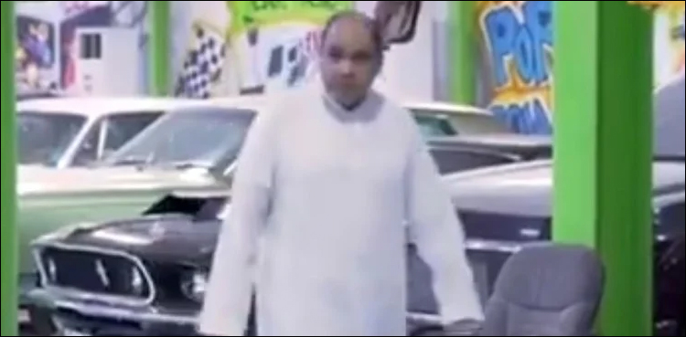 سعودی تیل کمپنی کے ملازم نے ریٹائرمنٹ پر ایسا قدم اٹھایا کہ لوگ حیران رہ گئے