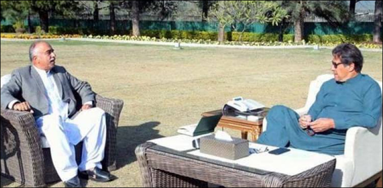 گورنر خیبرپختون خواہ نے کروڑوں روپے سرکاری خزانے میں‌ جمع کرادیے