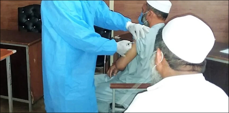 خیبرپختون خواہ، ویکسین نہ لگوانے پر متعدد شہری گرفتار