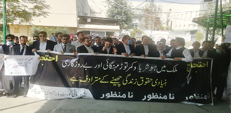 مہنگائی کے خلاف وکلاء کا تحریک شروع کرنے کا عندیہ