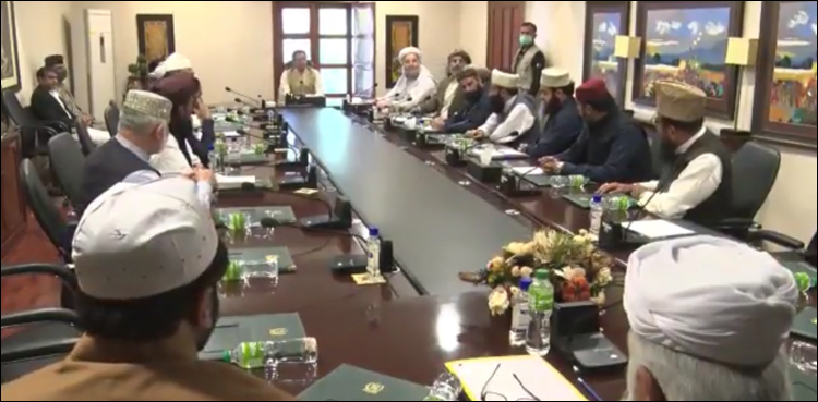 حکومت سعد رضوی کے کیسز ختم کرنے کے لیے تیار ہو گئی، ذرائع