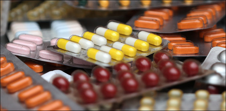 102 ادویات کی قیمتوں میں 311 فیصد تک اضافہ: سینیٹ میں جواب جمع