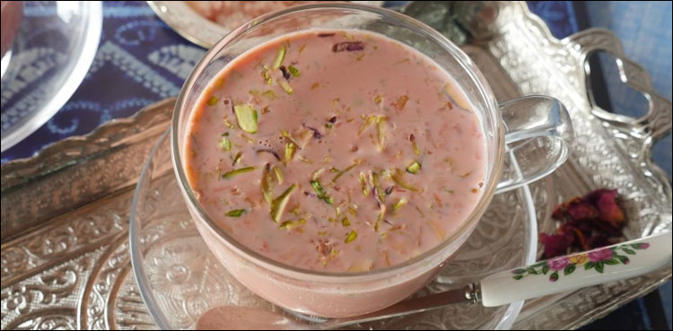کشمیری چائے: موسم سرما کی خاص سوغات
