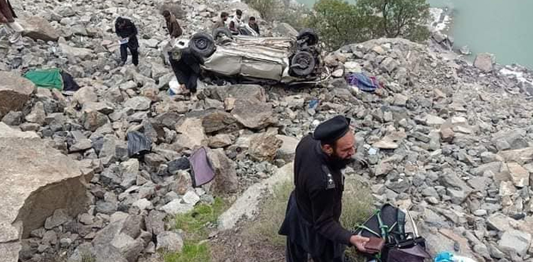 اپرکوہستان سے گلگت جانے والی کار خوفناک حادثے کا شکار
