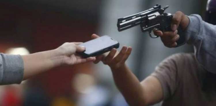 چھینے گئے موبائل فونز آن لائن فروخت کرنے والے کارندوں کا اہم انکشاف