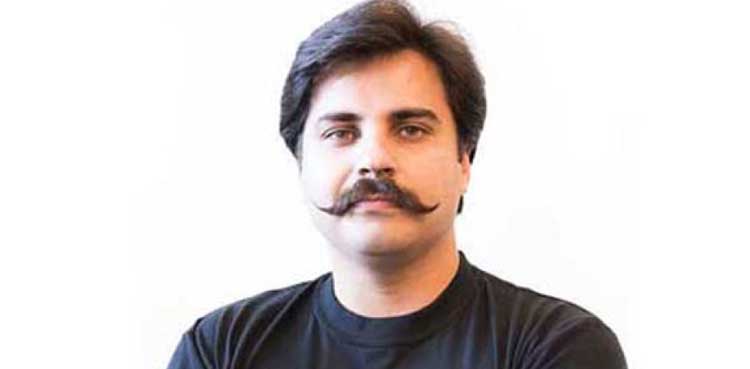 ‌کراچی دھماکا ، پی ٹی آئی کے ایم این اے عالمگیرخان کے والد بھی  جاں بحق