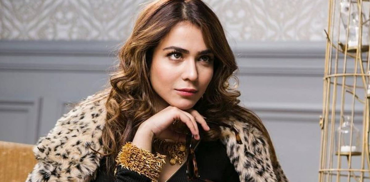 حمائمہ ملک کی تصاویر سوشل میڈیا پر وائرل