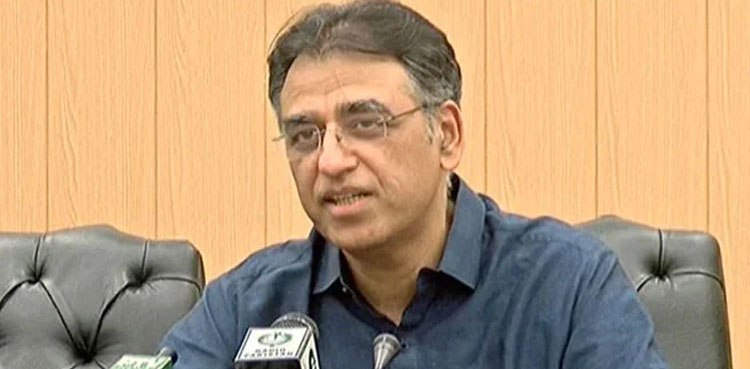 حکومت کسی اور سے نہیں قوم سے خوفزدہ ہے، اسد عمر
