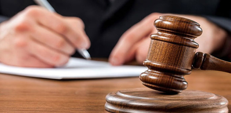 چیف جسٹس کا عملی قدم، تیسری مرتبہ التوا کی درخواست بھیجنے والے وکیل کا مقدمہ خارج