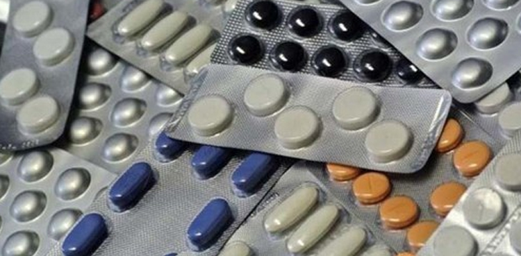 کراچی میں ڈریپ کی بڑی کارروائی :   بھاری مقدار میں مشتبہ ادویات کے نمونے  برآمد