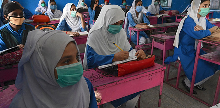 پشاور میں کورونا کے بڑھتے ہوئے کیسز  ، مزید 4 اسکول اور ایک ہاسٹل  بند
