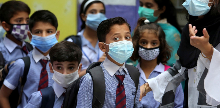 کراچی : اومیکرون سے بچوں کو خطرہ  ، والدین کے لئے اہم ہدایت نامہ جاری