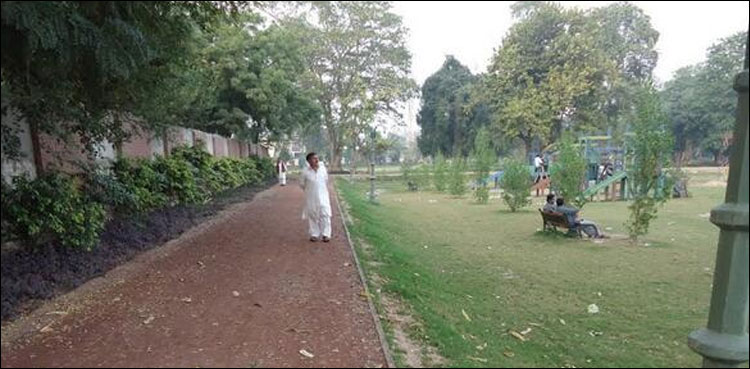 عدالت نے مغل دور کے تاریخی باغ میں دکانوں کی تعمیر سے روک دیا
