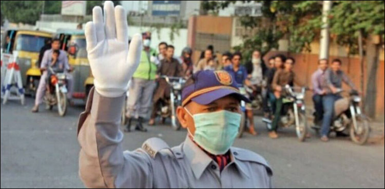 لاہور میں بھی اسٹریٹ کرائم کا جن بے قابو، ٹریفک وارڈنز بھی لٹ گئے