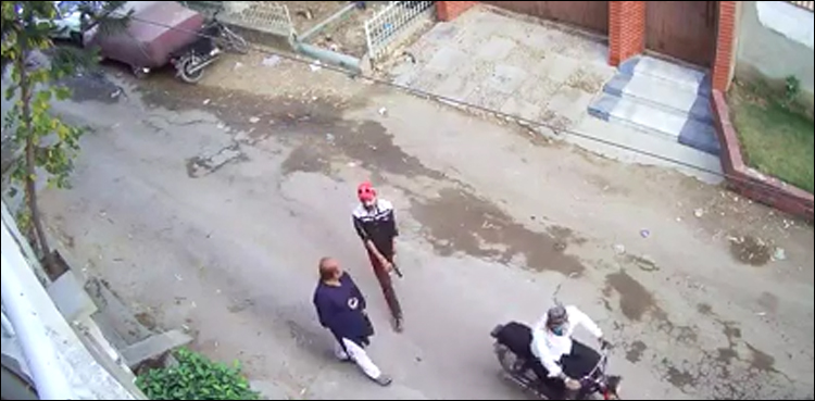 شہری لٹنے سے بچ گیا، لیکن کیسے؟ ویڈیو دیکھ کر آپ حیران رہ جائیں گے