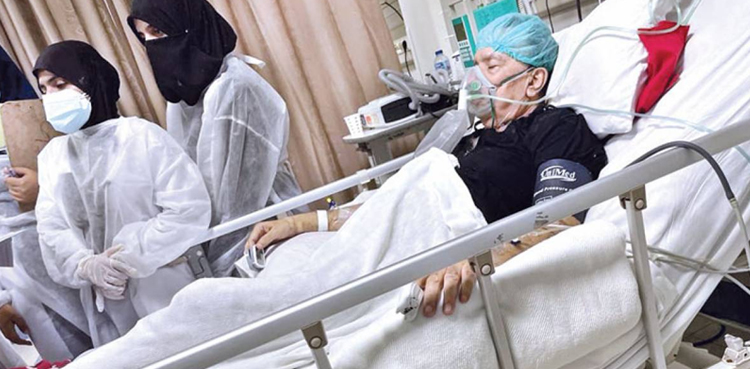 کورونا میں مبتلا رحمان ملک کی حالت تشویشناک، وینٹی لیٹر پر منتقل کر دیا گیا