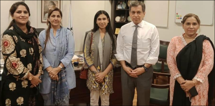 خواجہ سرا ڈاکٹر سارہ گل کو جناح اسپتال میں ہاؤس جاب مل گئی