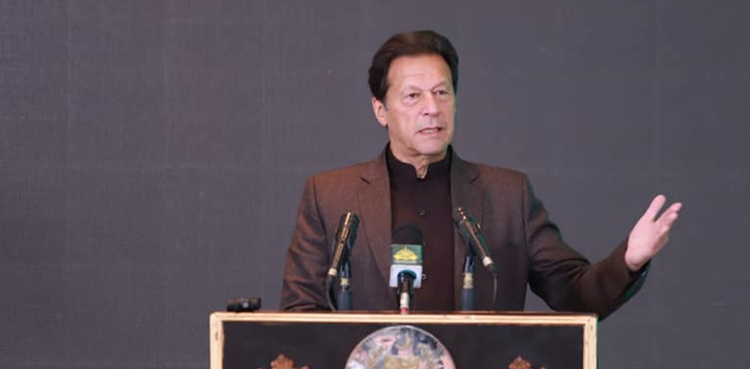 استعفیٰ نہیں دوں گا اور حکومت گر گئی تو چپ نہیں بیٹھوں گا، وزیراعظم کا دو ٹوک اعلان