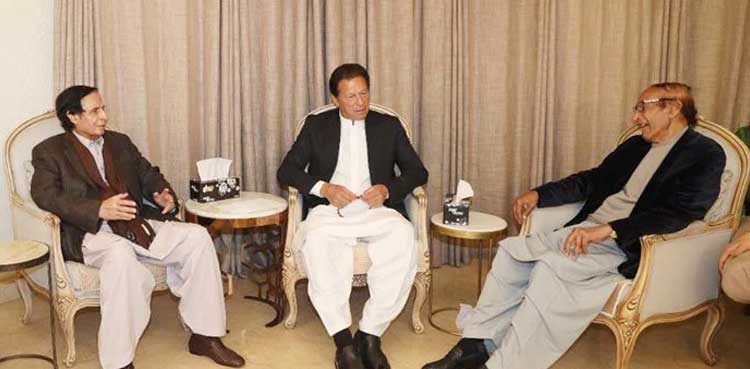 کیا وزیراعظم عمران‌ خان مسلم لیگ ق کو  وزارت اعلی کی پیشکش کرنے جارہے ہیں ؟