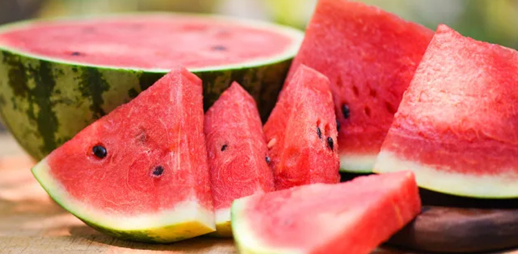 شوگر کے مریضوں کیلئے تربوز کھانا کیسا ہے؟ طبی ماہرین نے بتادیا