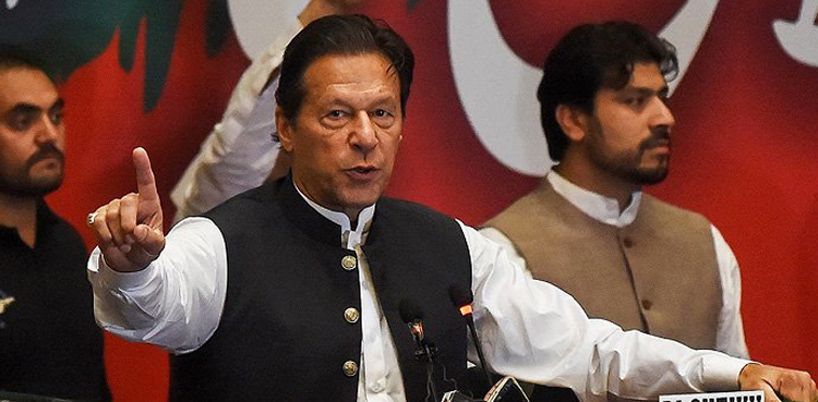 ‘عمران خان کا ساتھ چھوڑنا غداری ہوگی’